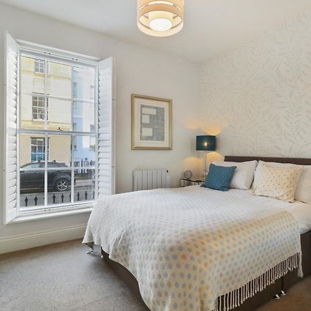 Апартаменти 3, Gainsborough House Челтнем Екстер'єр фото